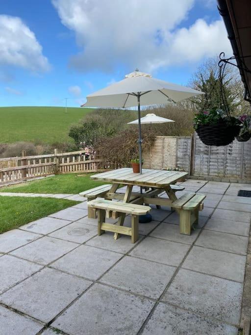 Woodland View At Hewish Mill Villa Bittadon Buitenkant foto